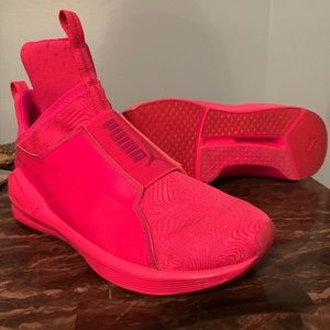 Hot pink puma
